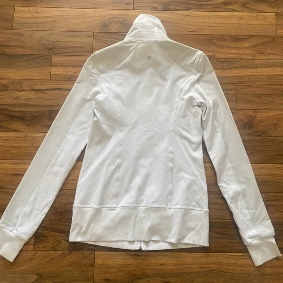 Lululemon  White Jacket - Picture 2 of 8